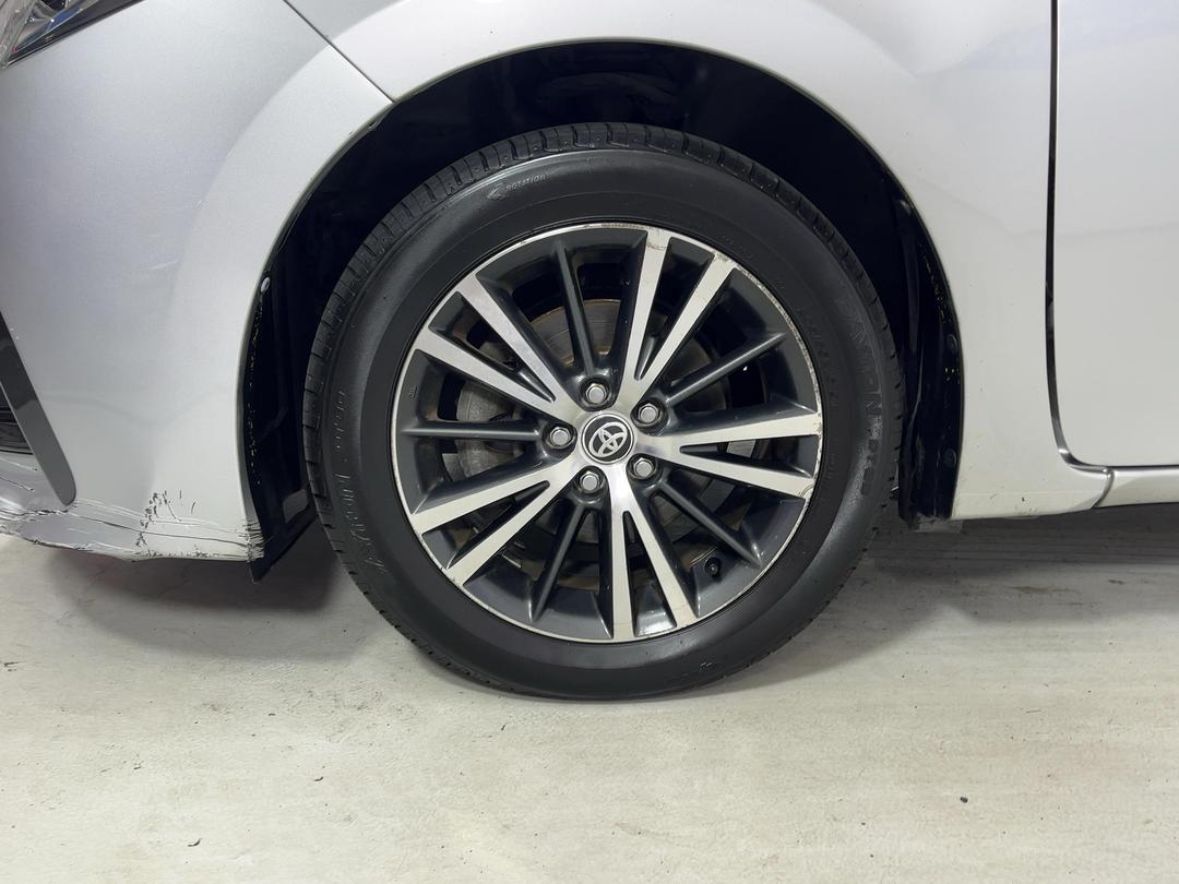 Photo '10' of Toyota Corolla