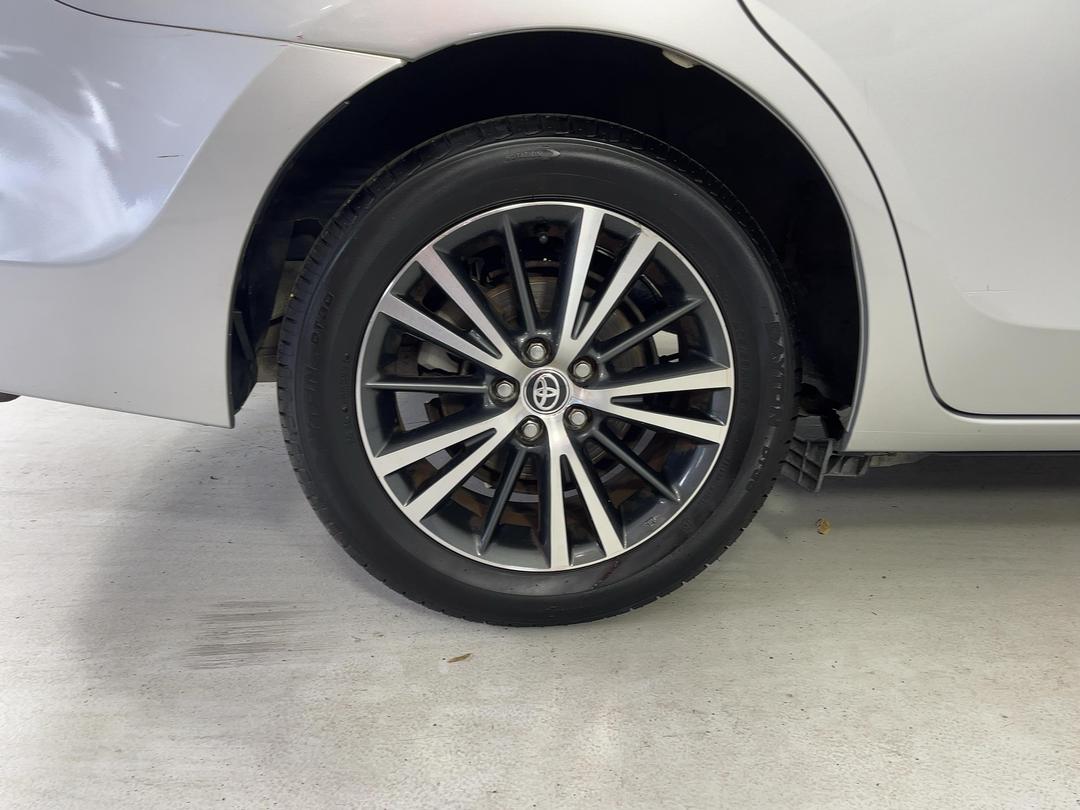 Photo '12' of Toyota Corolla