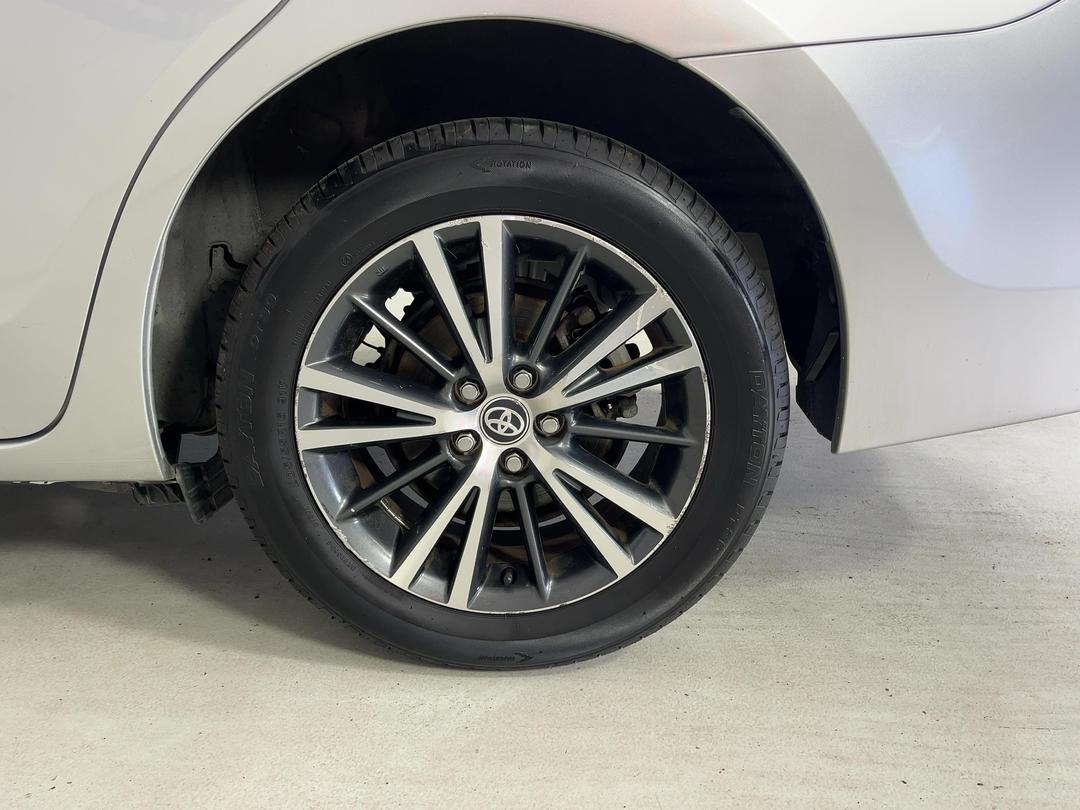 Photo '11' of Toyota Corolla