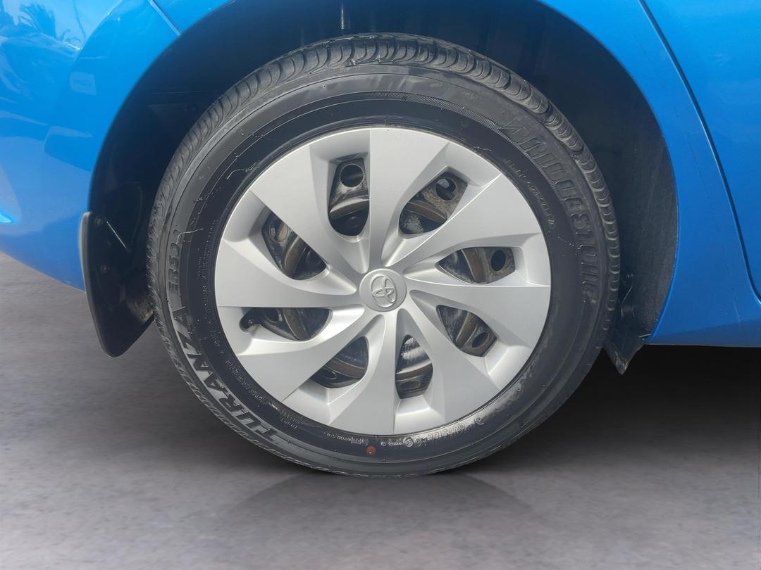 Photo '12' of Toyota Corolla