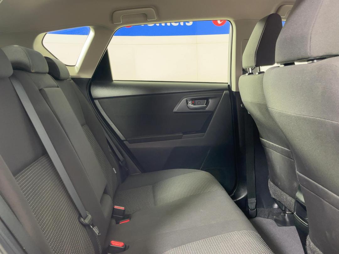 Photo '20' of Toyota Corolla