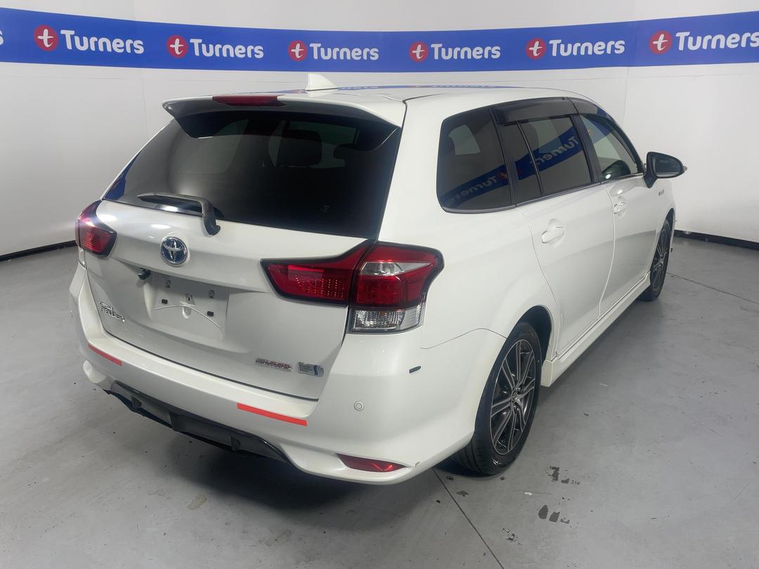 Photo '7' of Toyota Corolla Fielder