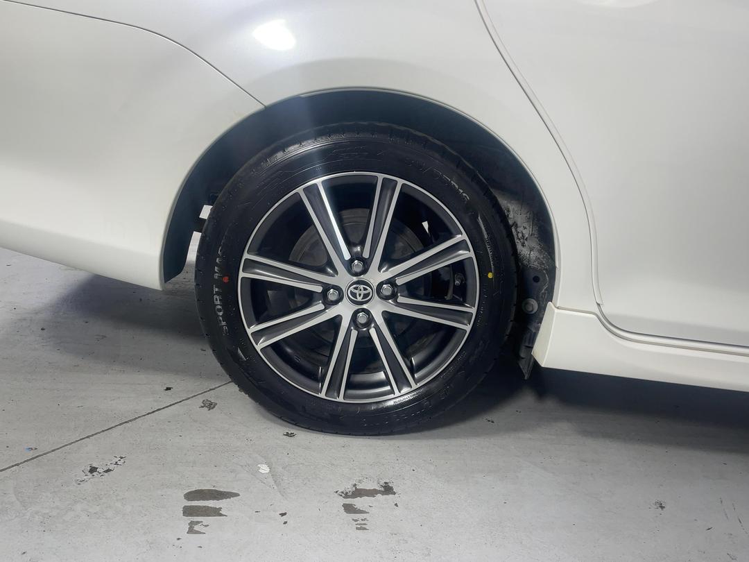 Photo '12' of Toyota Corolla Fielder