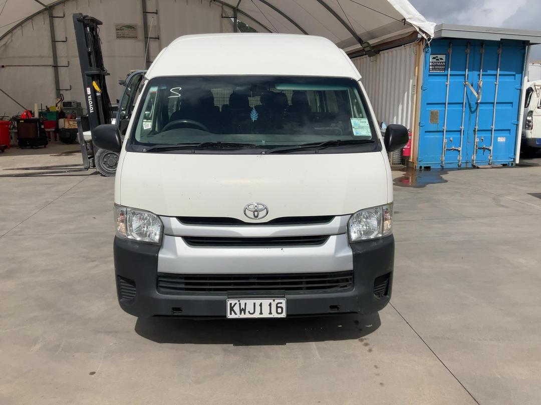 Photo '2' of Toyota Hiace Minibus TD Photo '2' of Toyota Hiace Minibus TD