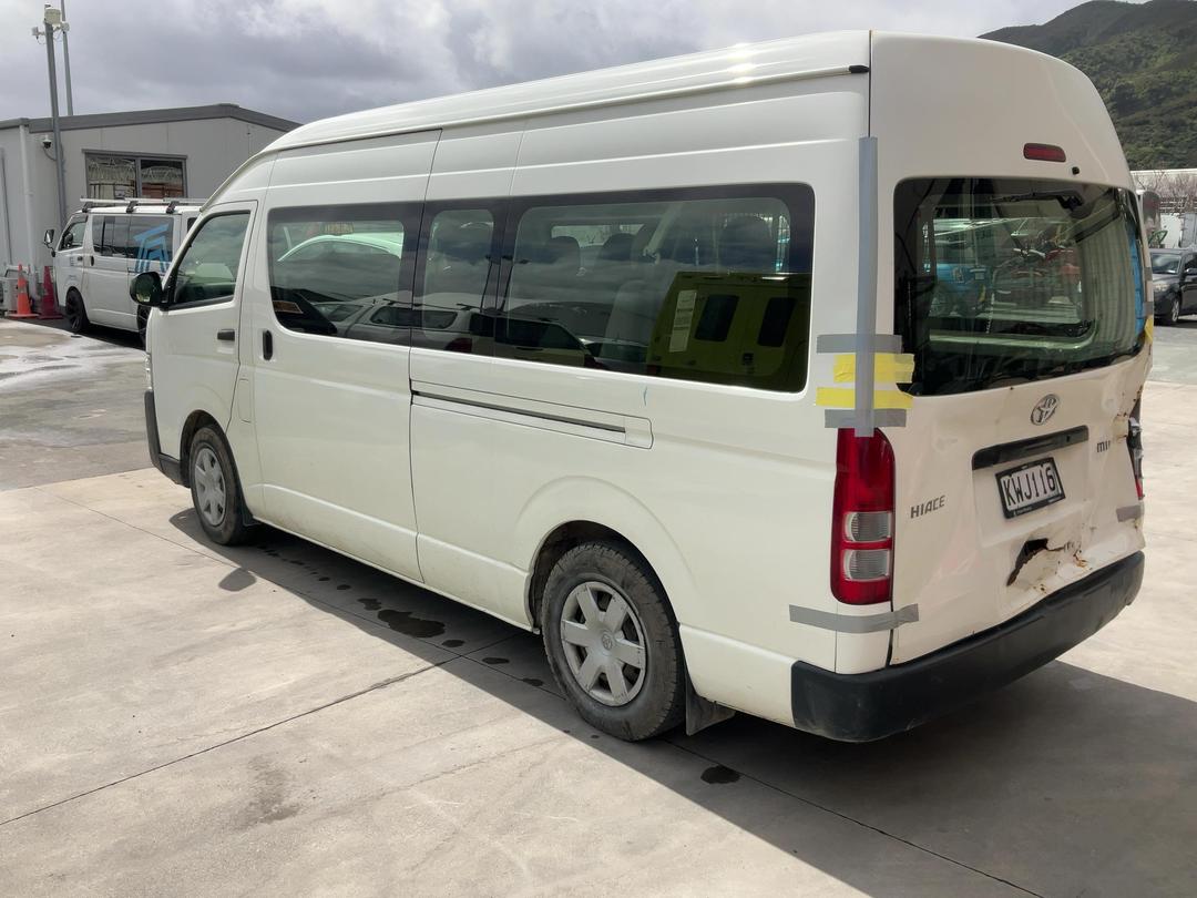 Photo '5' of Toyota Hiace Minibus TD Photo '5' of Toyota Hiace Minibus TD