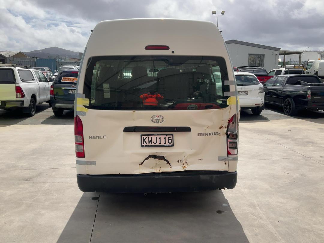 Photo '6' of Toyota Hiace Minibus TD Photo '6' of Toyota Hiace Minibus TD