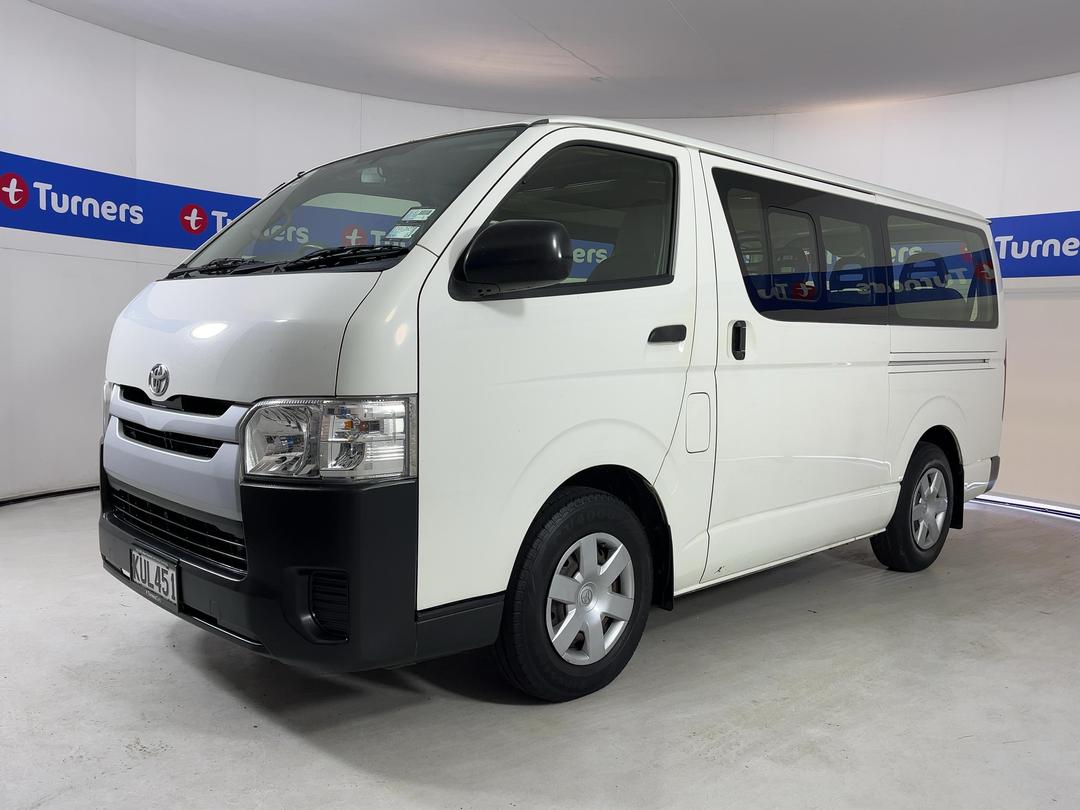Photo '4' of Toyota Hiace