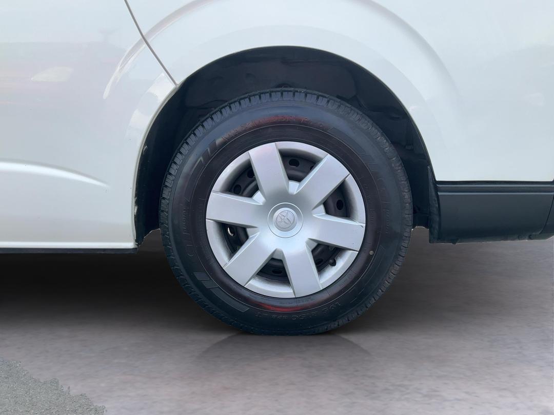 Photo '9' of Toyota Hiace
