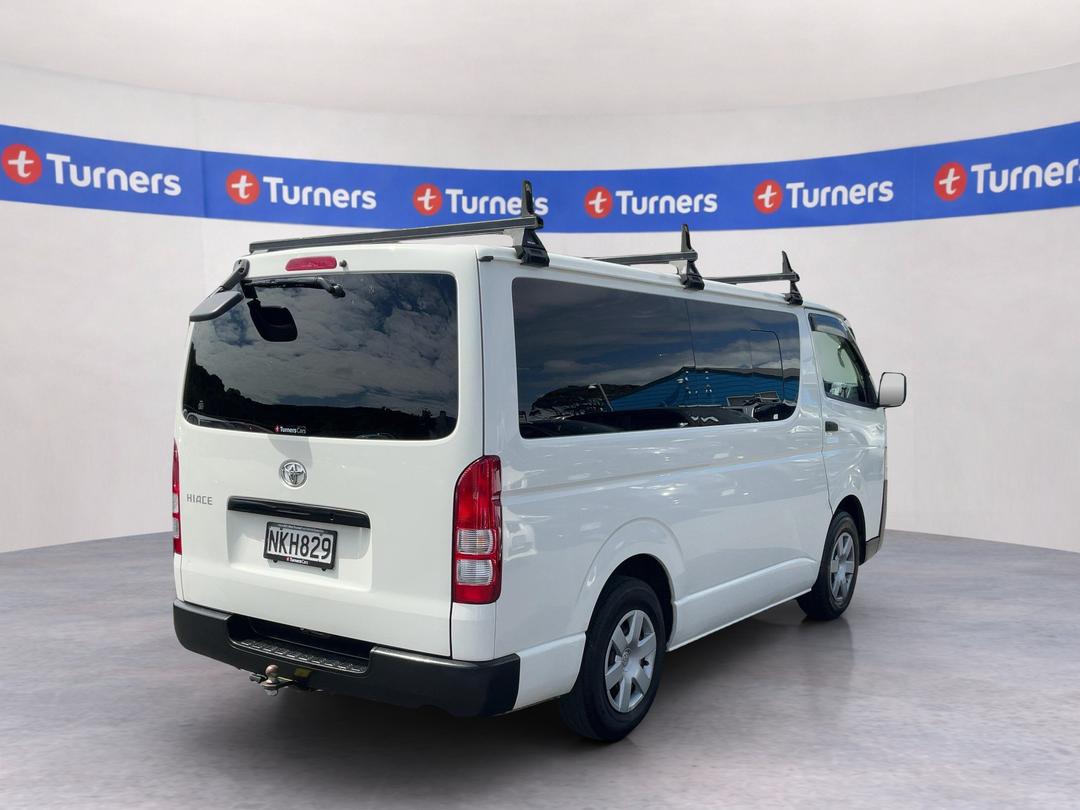 Photo '7' of Toyota Hiace
