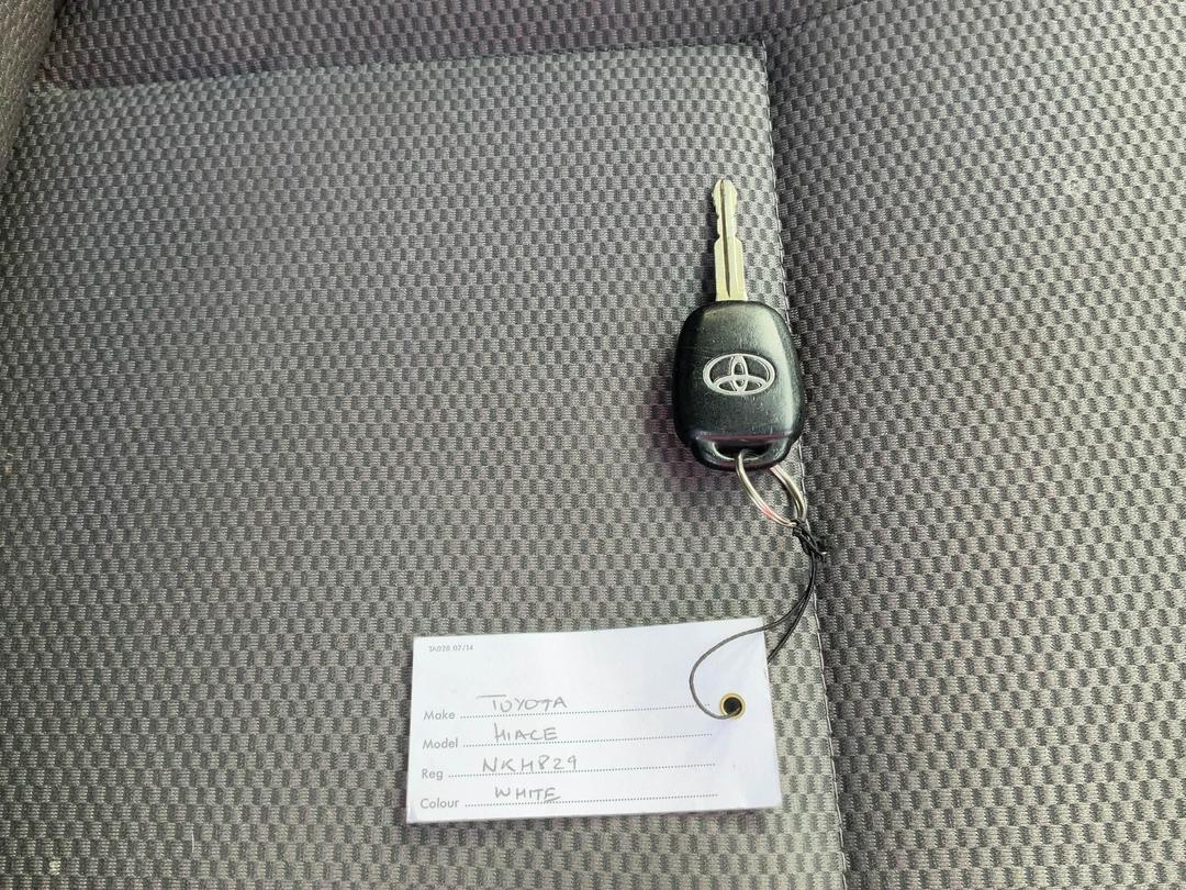 Photo '22' of Toyota Hiace