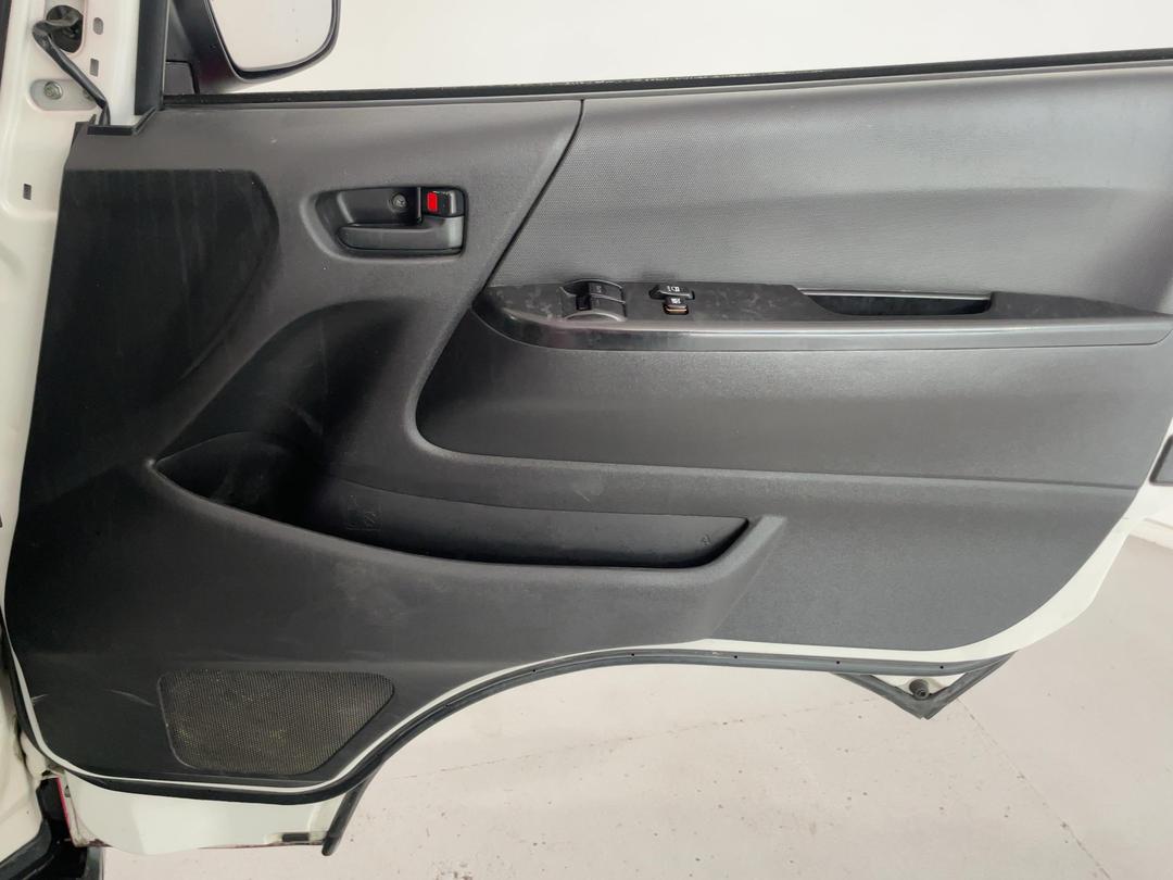 Photo '15' of Toyota Hiace