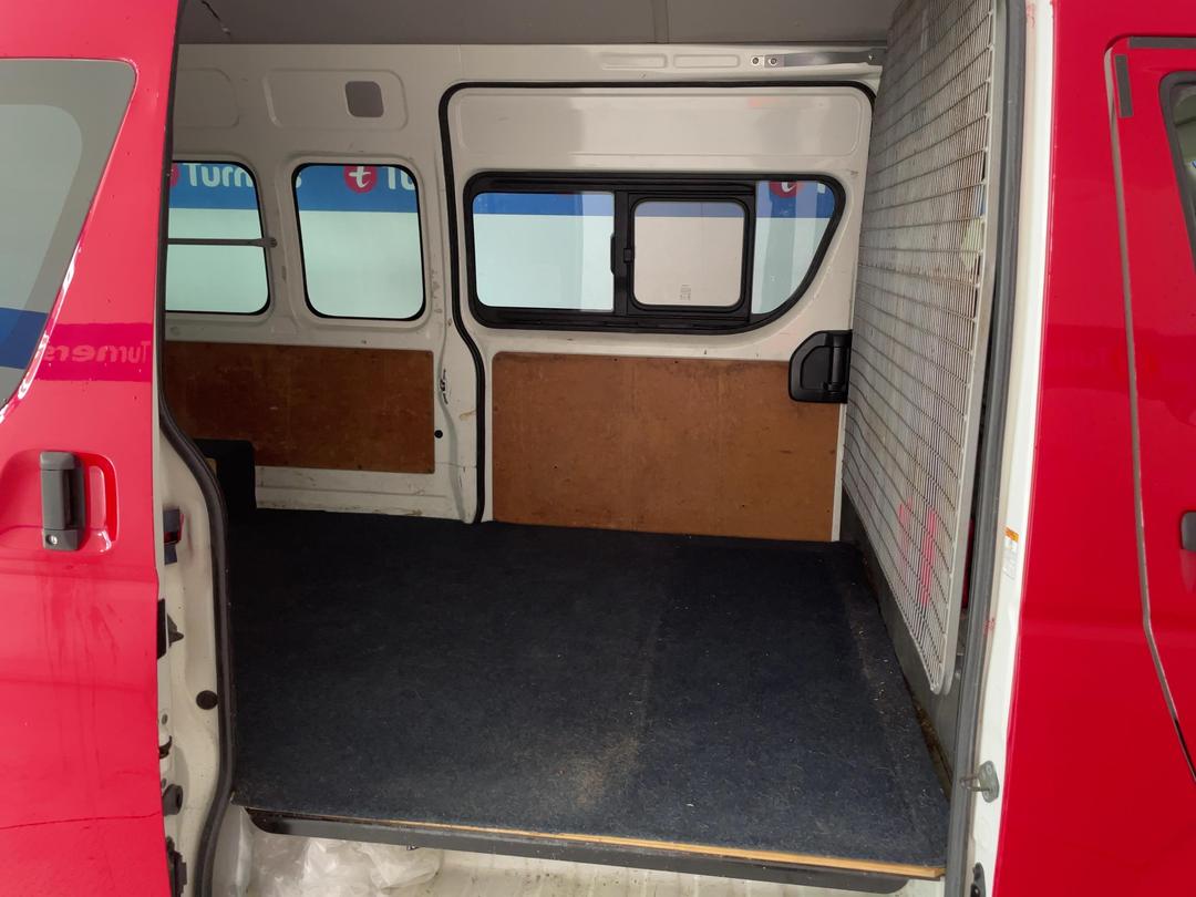 Photo '19' of Toyota Hiace