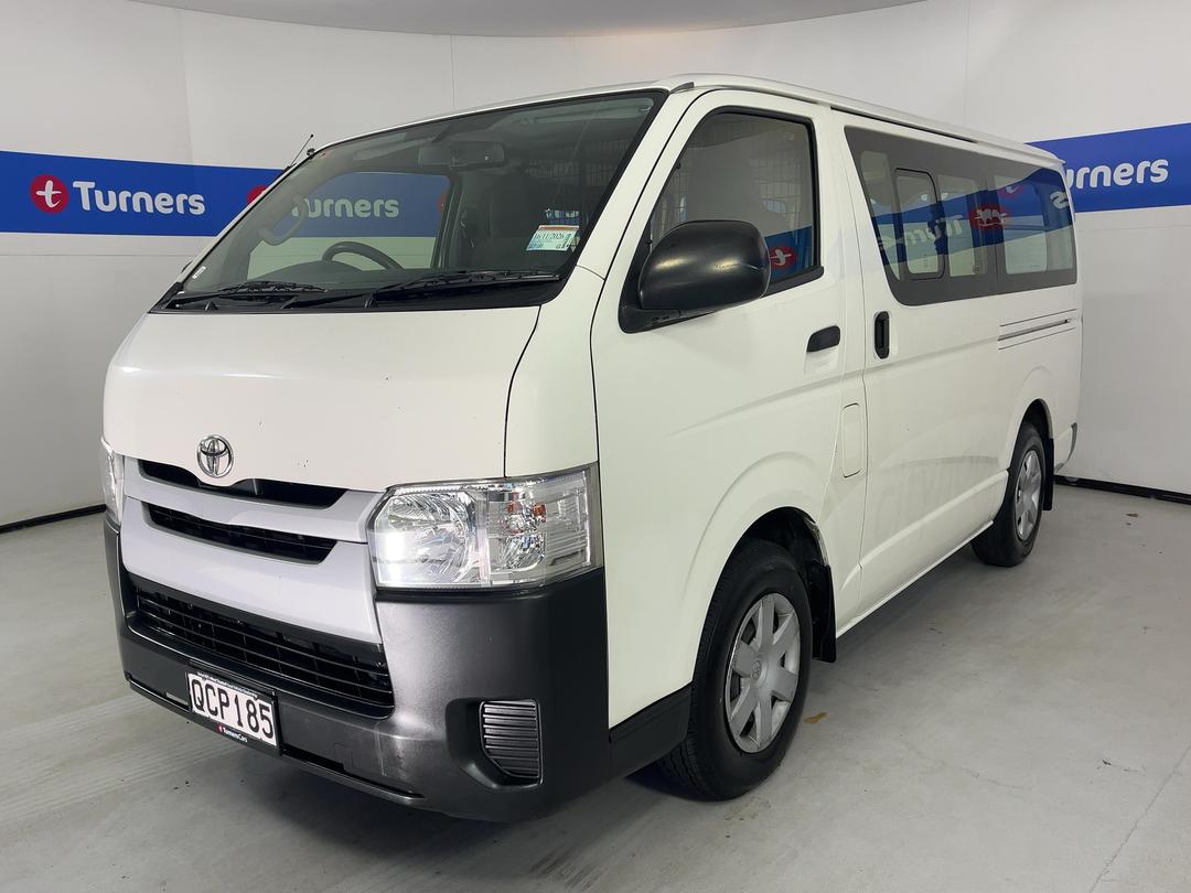 Photo '4' of Toyota Hiace