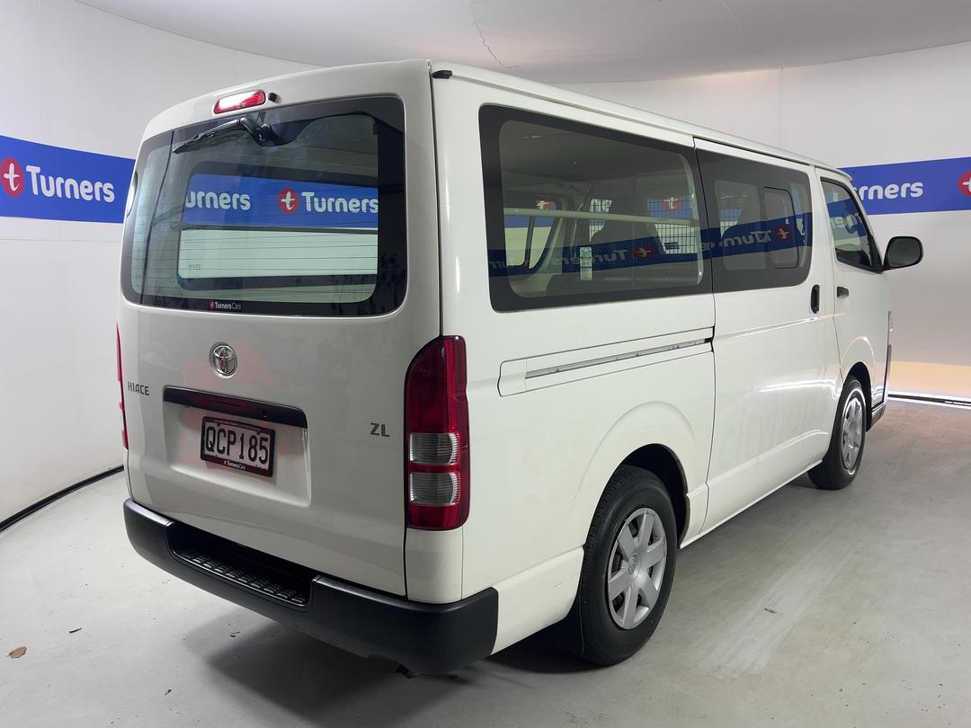 Photo '7' of Toyota Hiace