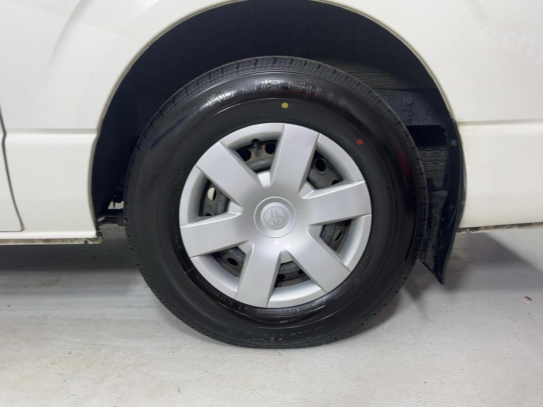 Photo '11' of Toyota Hiace