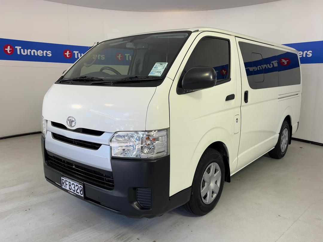 Photo '4' of Toyota Hiace