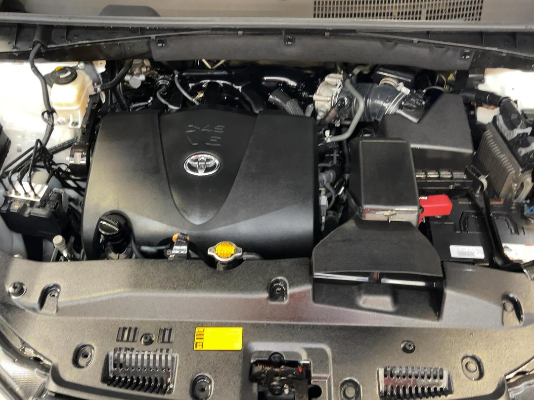 Photo '13' of Toyota Highlander