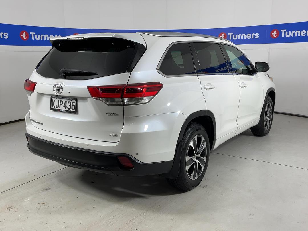 Photo '7' of Toyota Highlander