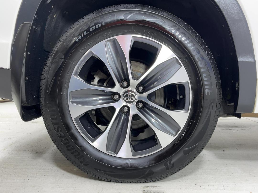 Photo '12' of Toyota Highlander