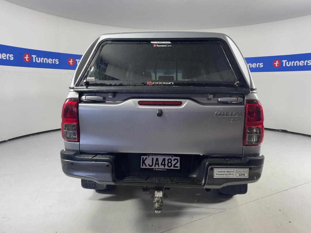 Photo '6' of Toyota Hilux