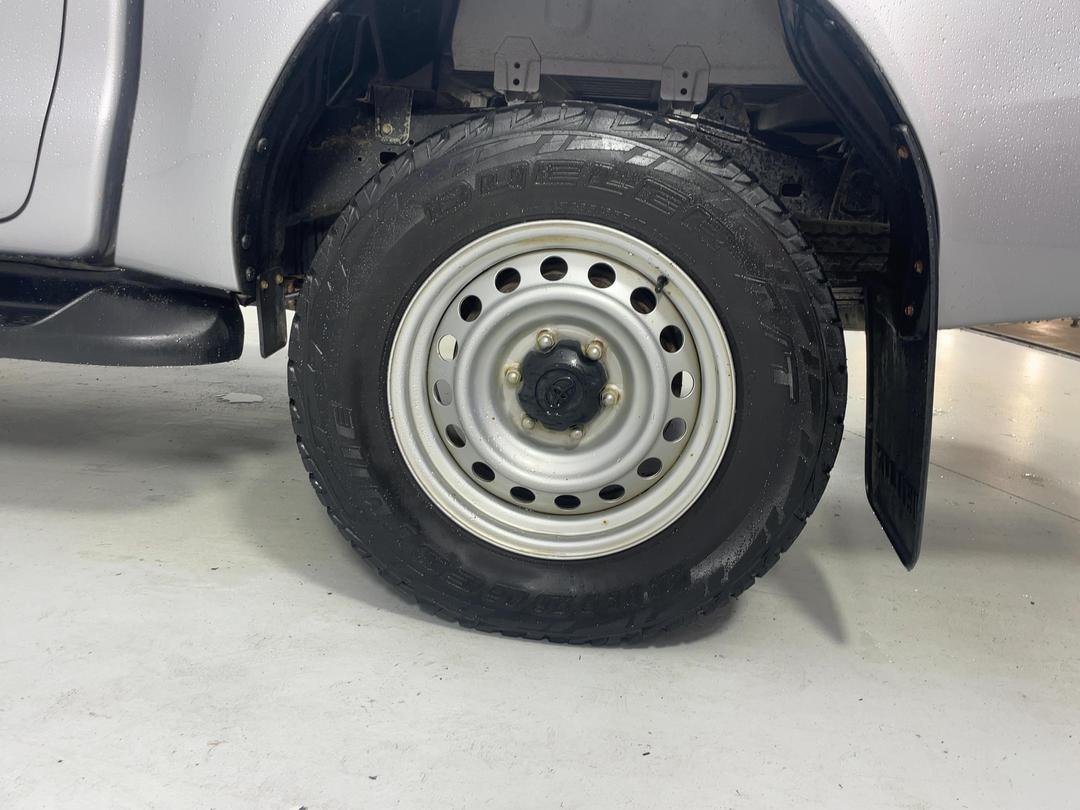 Photo '11' of Toyota Hilux