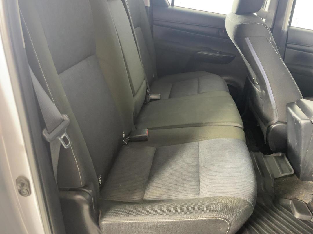 Photo '20' of Toyota Hilux