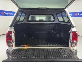 Photo '14' of Toyota Hilux