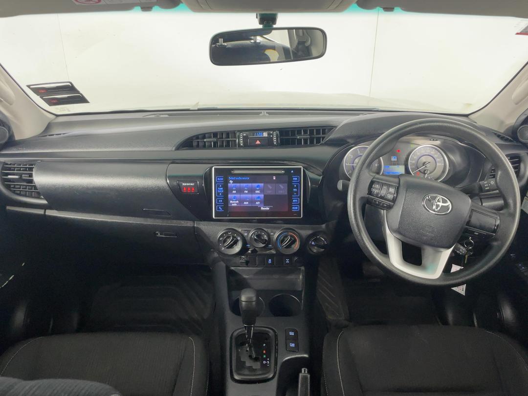Photo '17' of Toyota Hilux