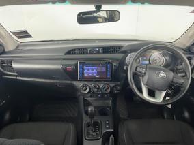 Photo '17' of Toyota Hilux