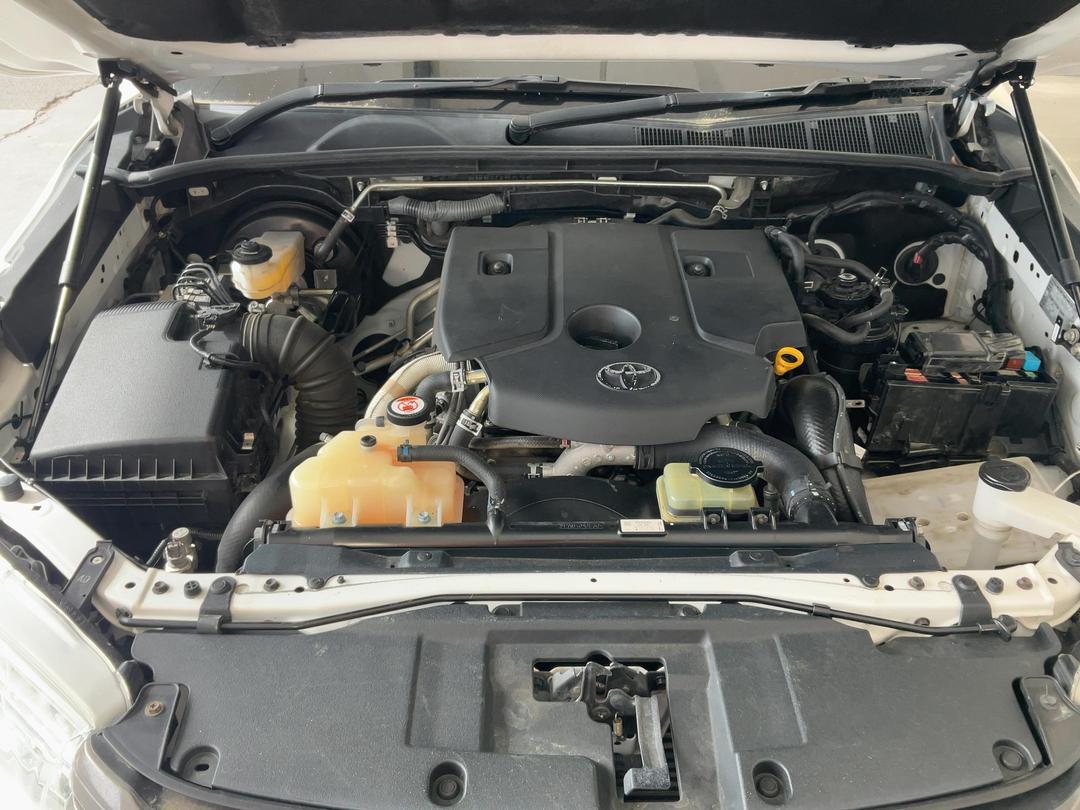 Photo '17' of Toyota Hilux SR TD DC Photo '17' of Toyota Hilux SR TD DC