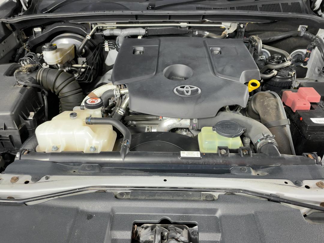 Photo '13' of Toyota Hilux