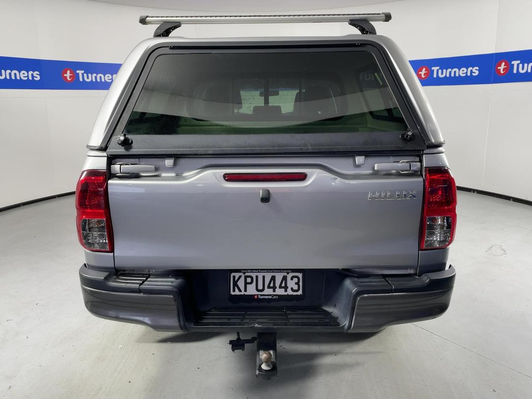 Photo '6' of Toyota Hilux