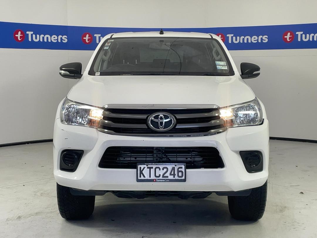 Photo '2' of Toyota Hilux