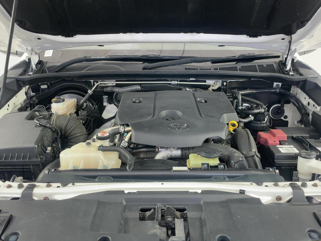 Photo '13' of Toyota Hilux