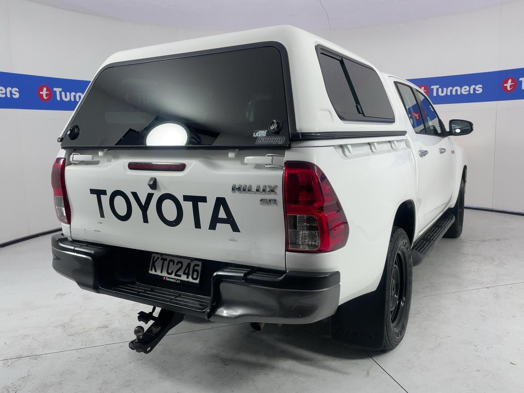 Photo '7' of Toyota Hilux