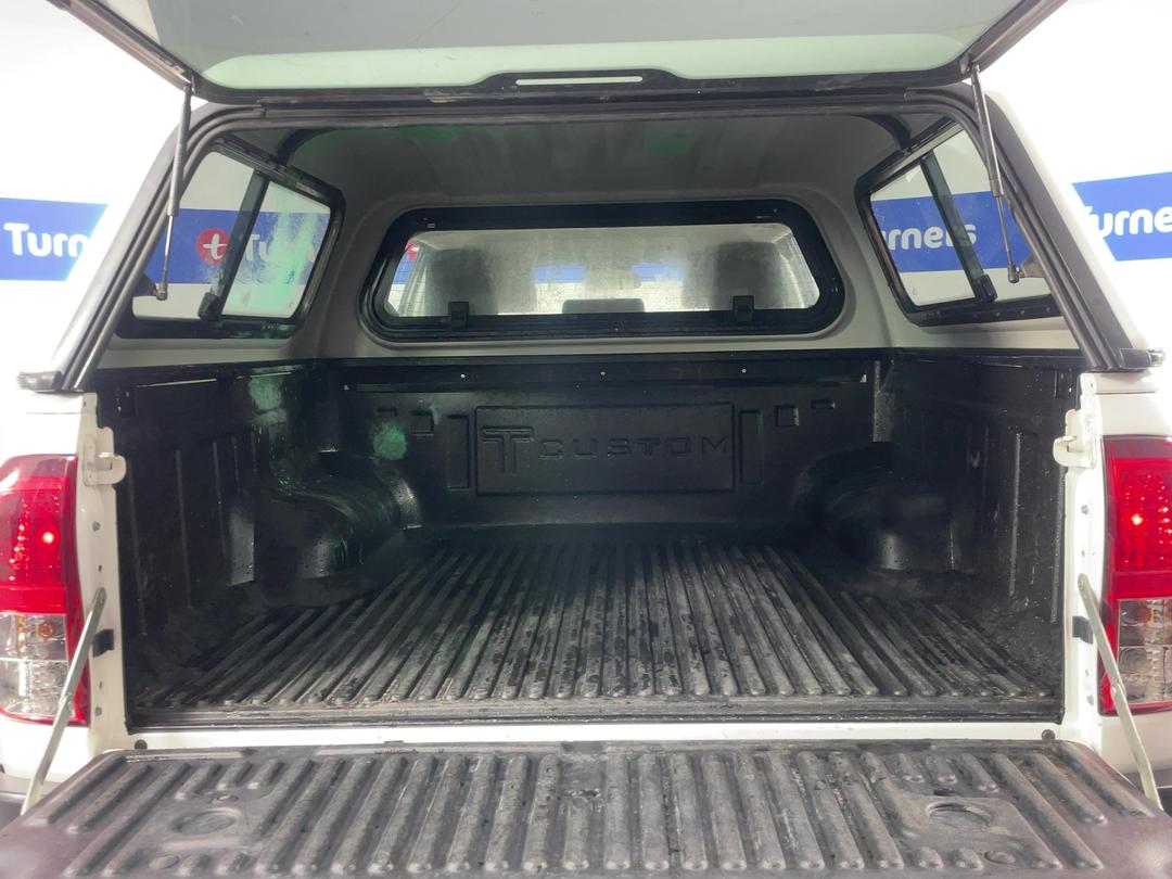 Photo '14' of Toyota Hilux