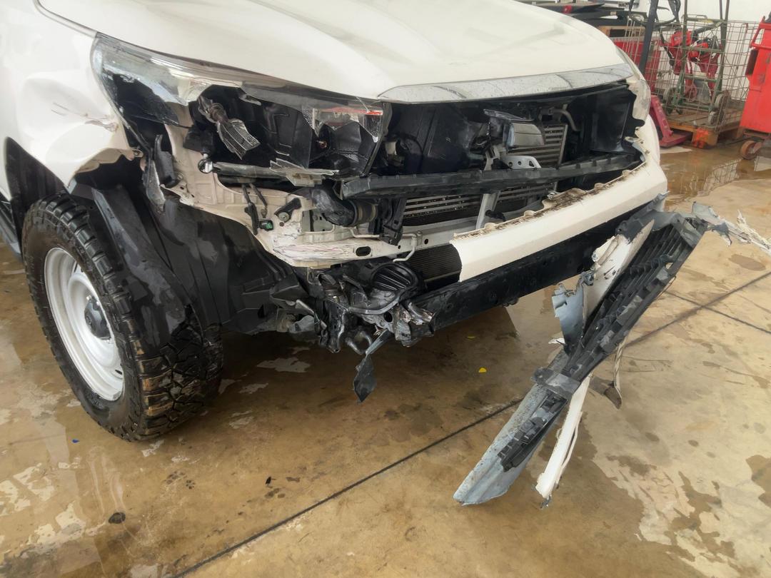 Photo '16' of Toyota Hilux SR TD DC