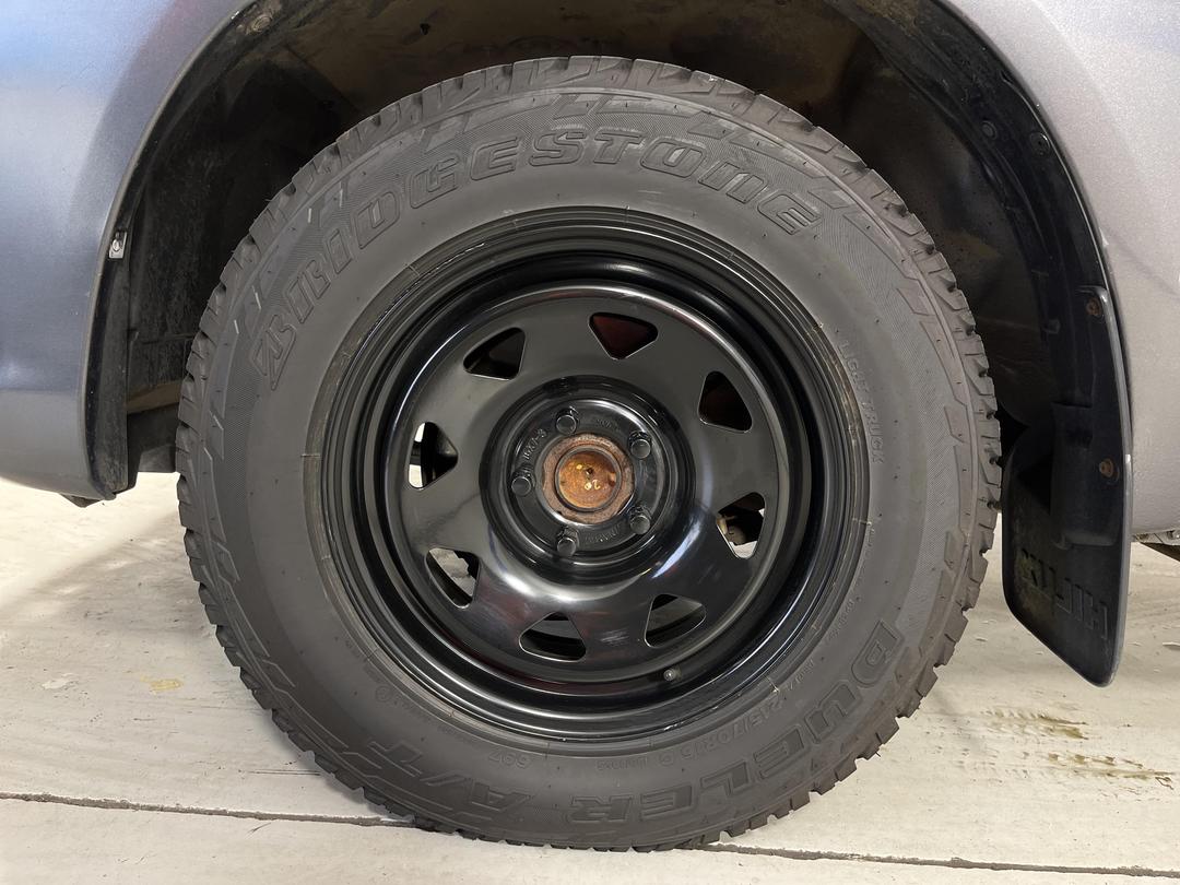 Photo '10' of Toyota Hilux