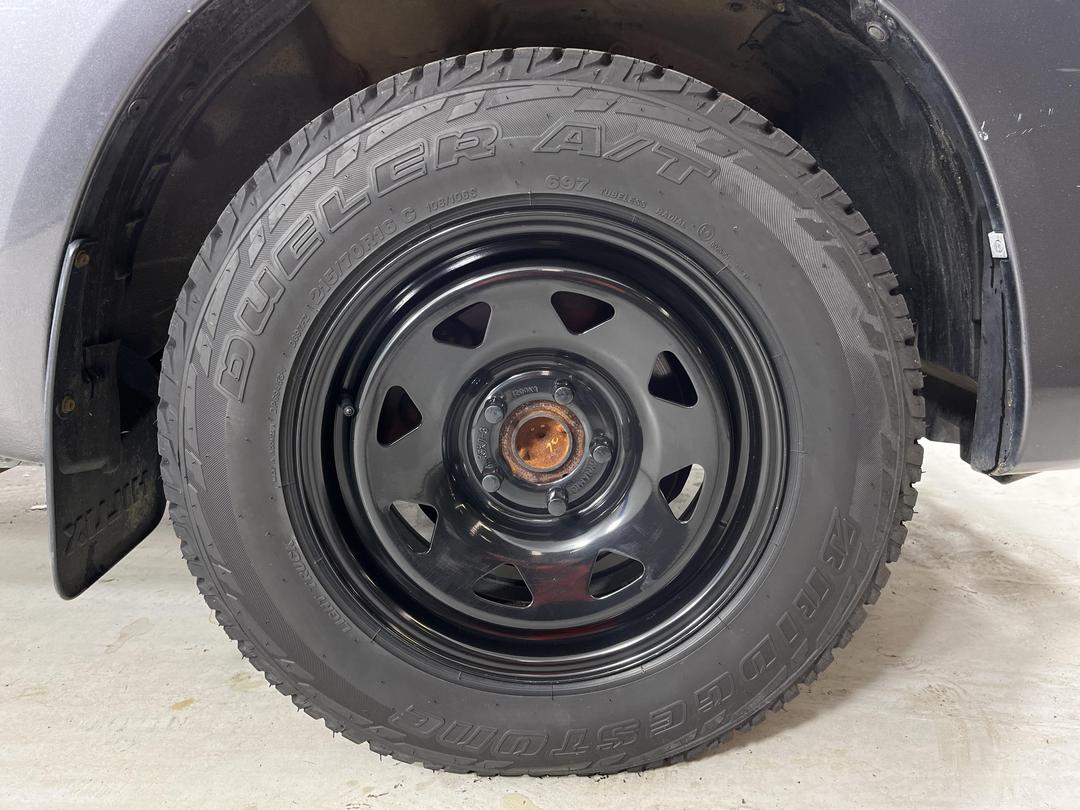 Photo '9' of Toyota Hilux