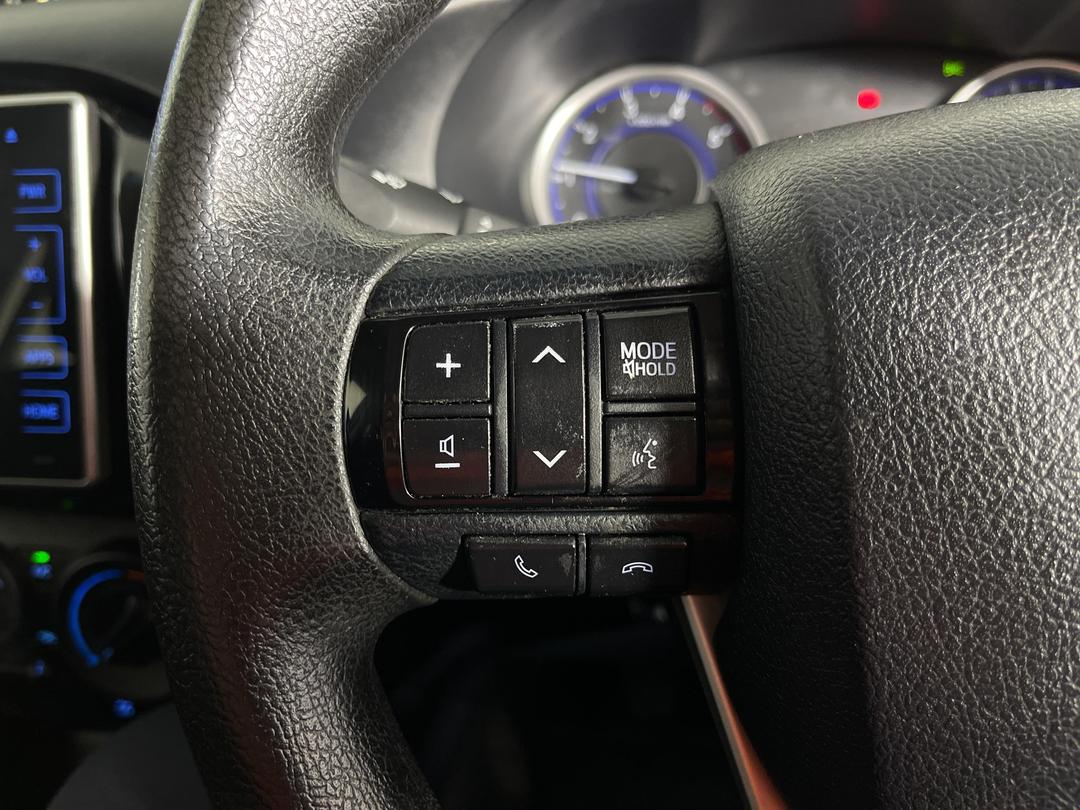 Photo '26' of Toyota Hilux