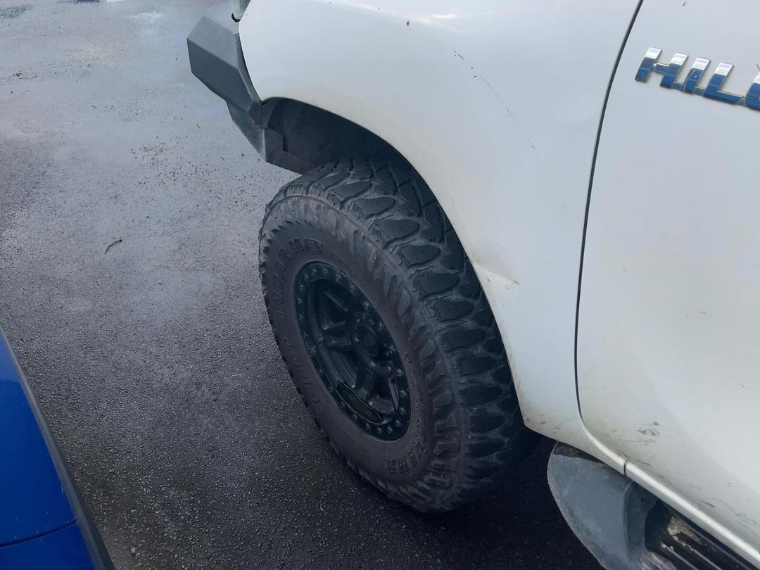 Photo '8' of Toyota Hilux SR TD DC Photo '8' of Toyota Hilux SR TD DC