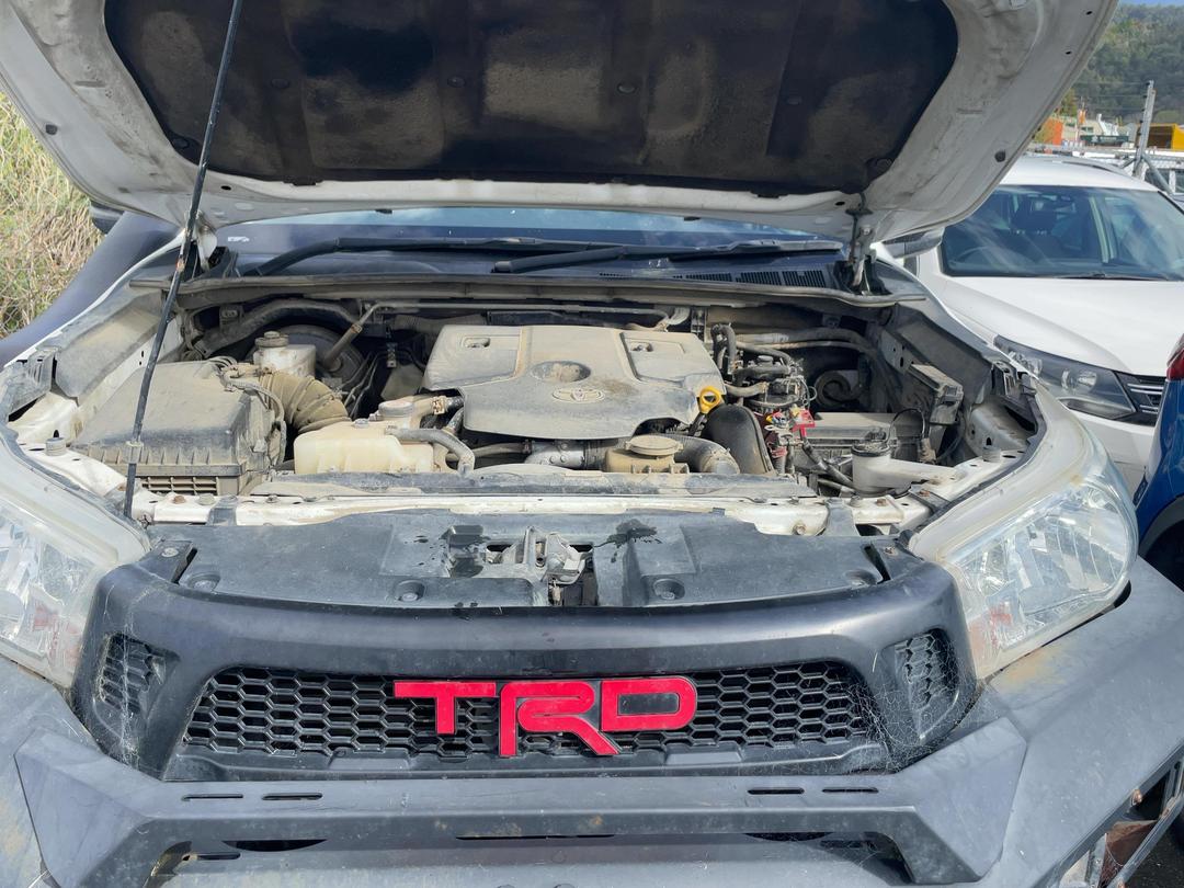 Photo '11' of Toyota Hilux SR TD DC Photo '11' of Toyota Hilux SR TD DC