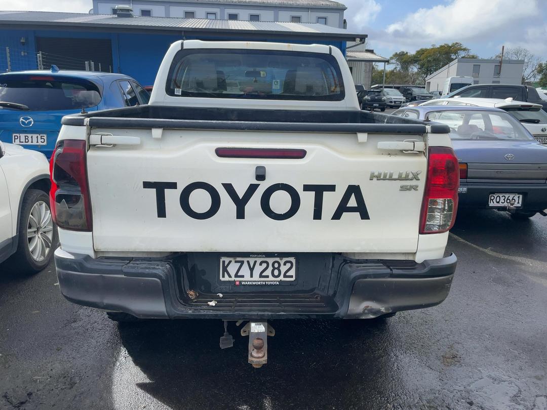 Photo '5' of Toyota Hilux SR TD DC Photo '5' of Toyota Hilux SR TD DC