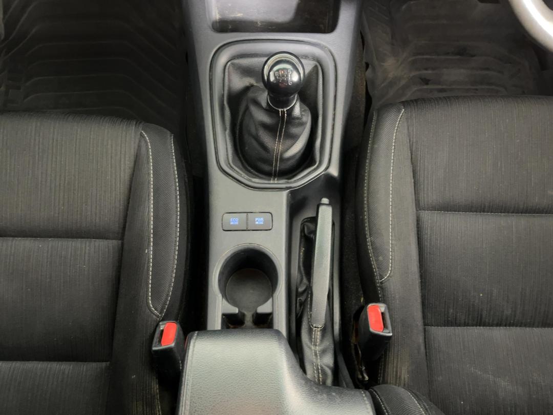 Photo '29' of Toyota Hilux