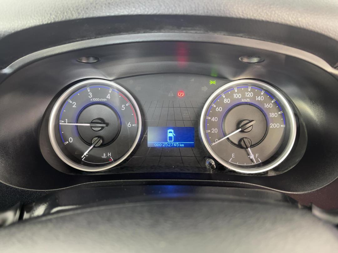 Photo '19' of Toyota Hilux