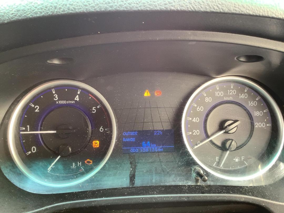 Photo '13' of Toyota Hilux SR TD DC