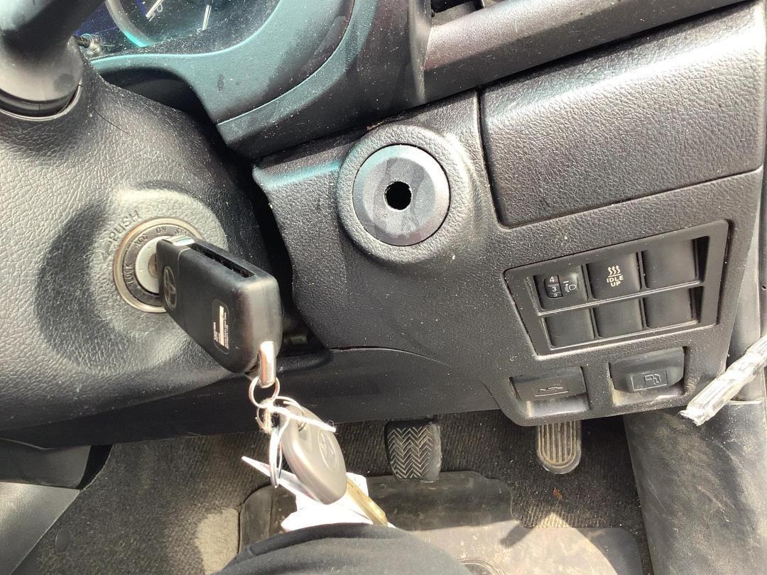Photo '15' of Toyota Hilux SR TD DC