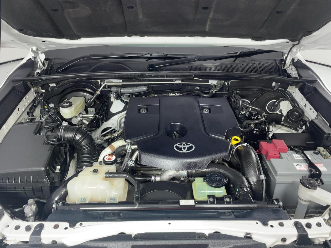 Photo '13' of Toyota Hilux