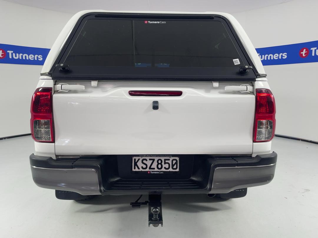 Photo '6' of Toyota Hilux