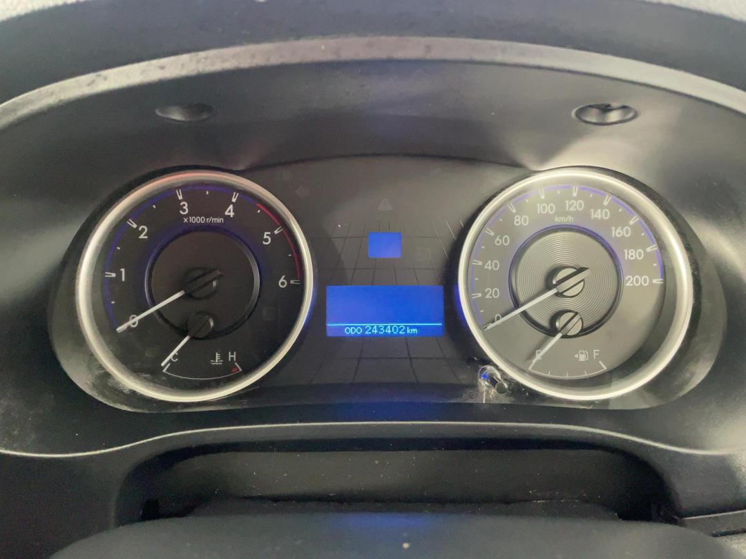 Photo '21' of Toyota Hilux